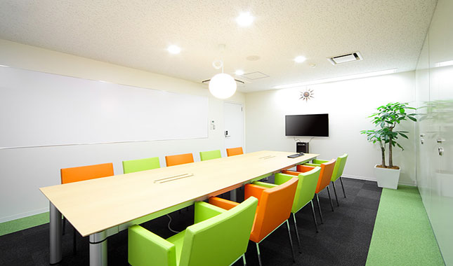 オフィスデザイン事例 株式会社Artner様 会議室(ミーティングルーム) その2