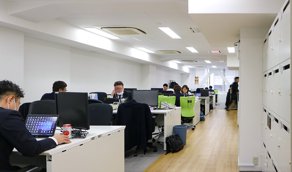 オフィスデザイン事例 株式会社オフィスバスターズ本社 執務室 1