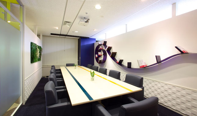 オフィスデザイン事例 株式会社三英堂商事様 会議室(ミーティングルーム) その1