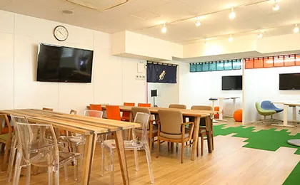 株式会社オフィスバスターズ本社(日本橋三越前)のオフィスデザイン事例
